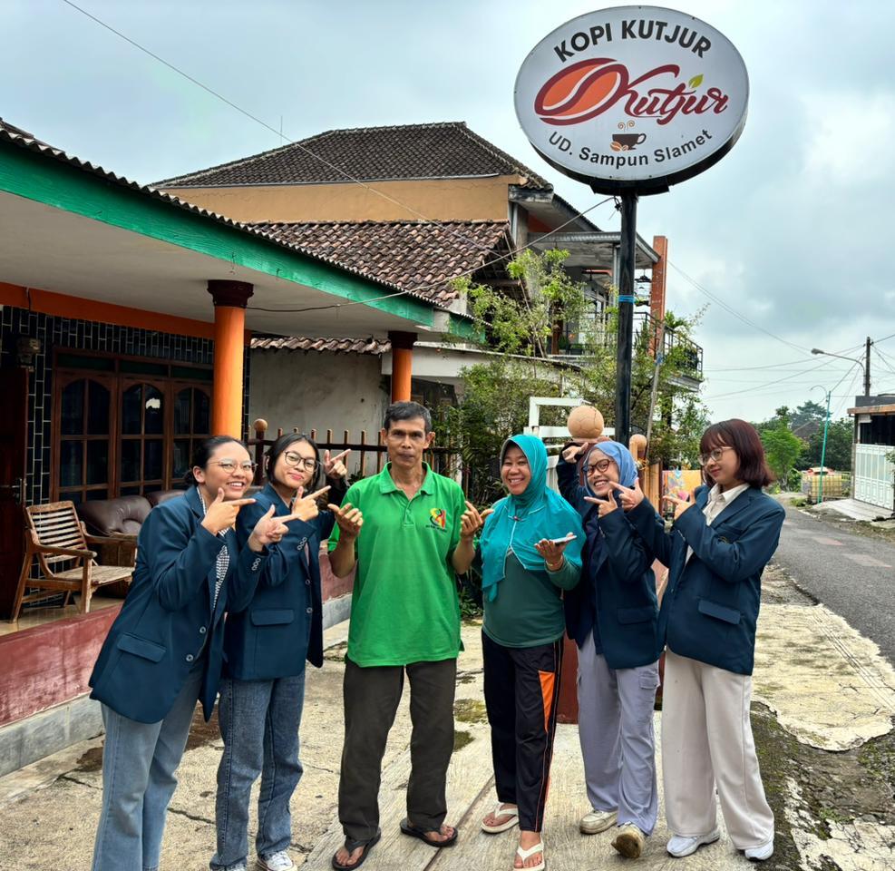 Kunjungan Kebun Mahasiswa Kampus